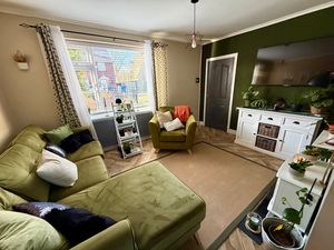 Lounge- click for photo gallery